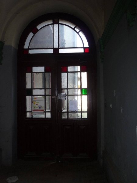 Drzwi wewnętrzne domu przy ul. Czystej 15 (fot. Leszek Grabowski)