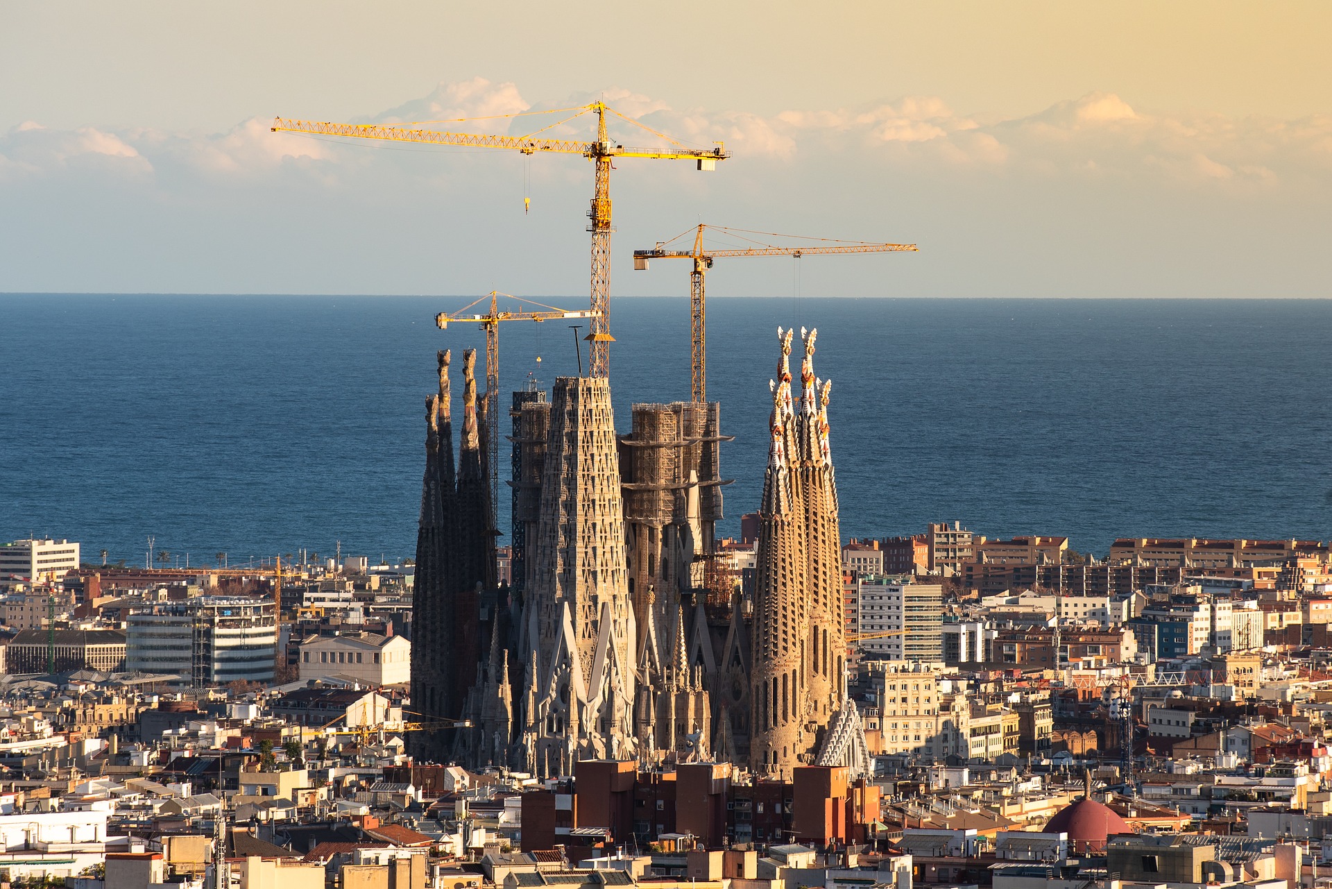 Barcelona Sagrada Familia Turystyka Ceny mieszkań
