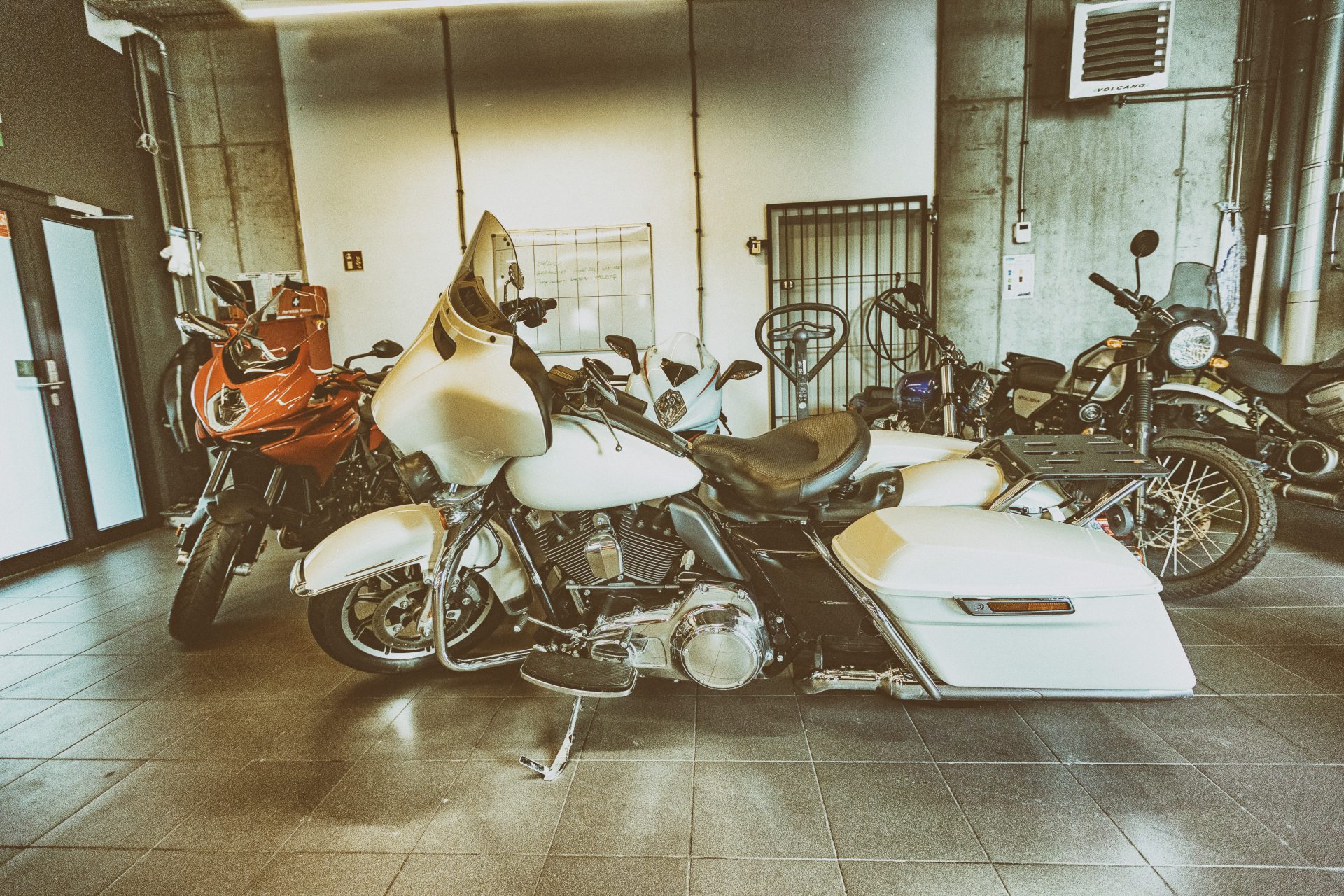 W salonie Harley-Davidson można serwisować i zimować swój motocykl.