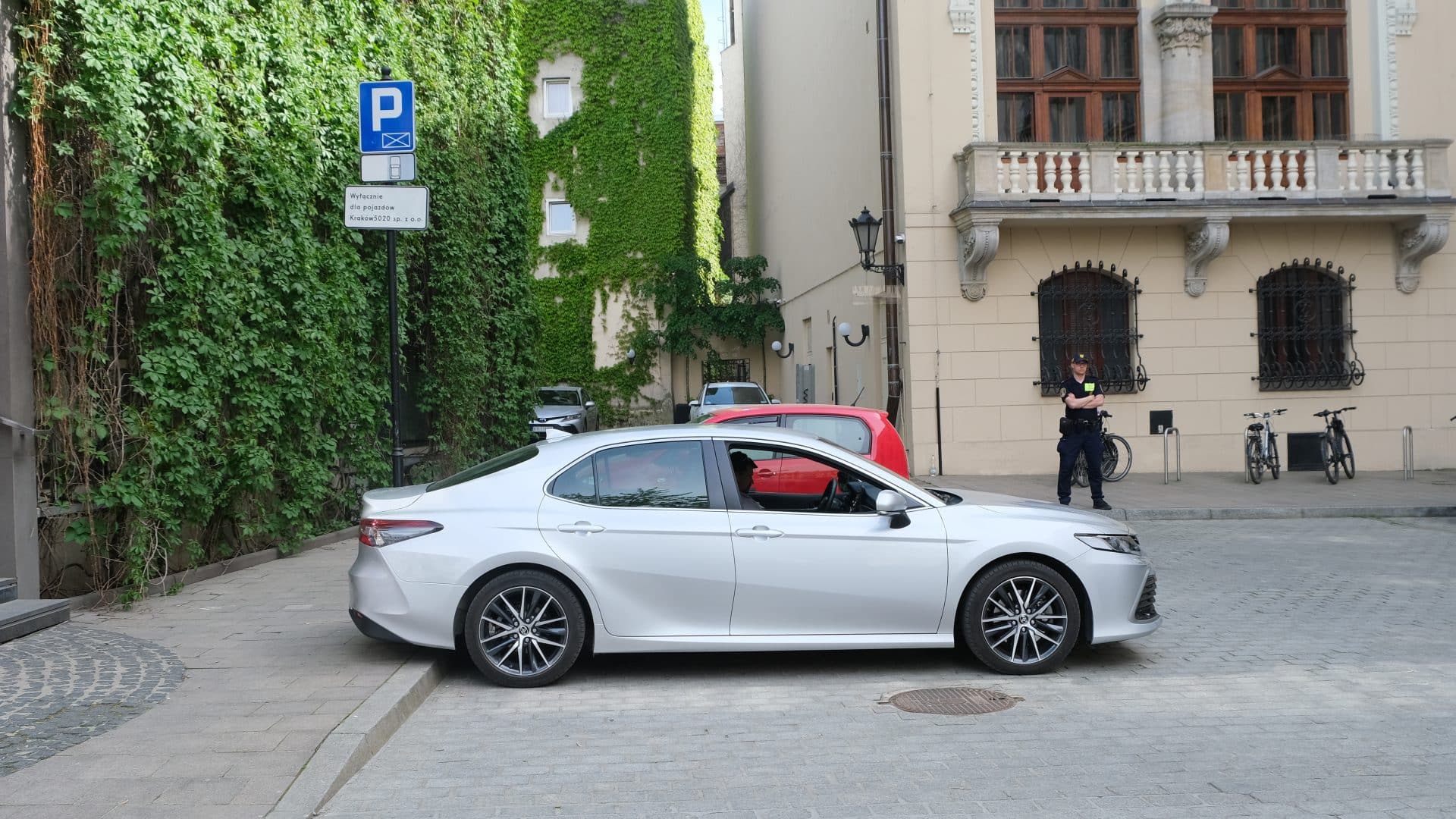 Kraków Story parking dla urzędników
